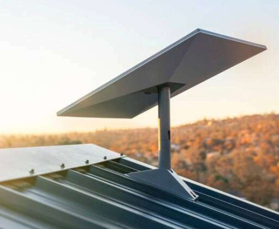 Antenne Starlink installée sur toiture